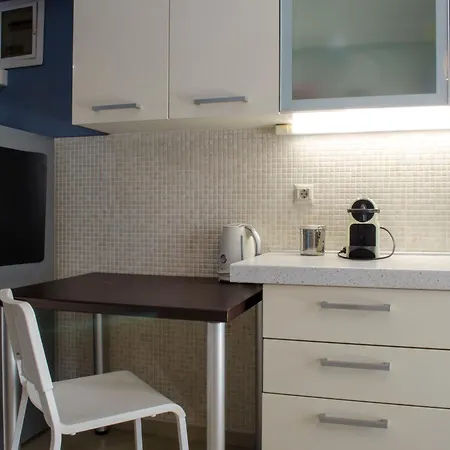 Thess1home Mistral Apartment